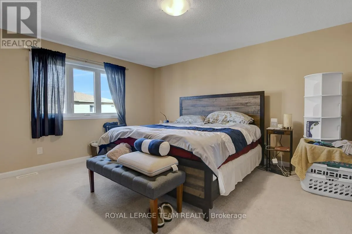 545 DECOEUR DRIVE