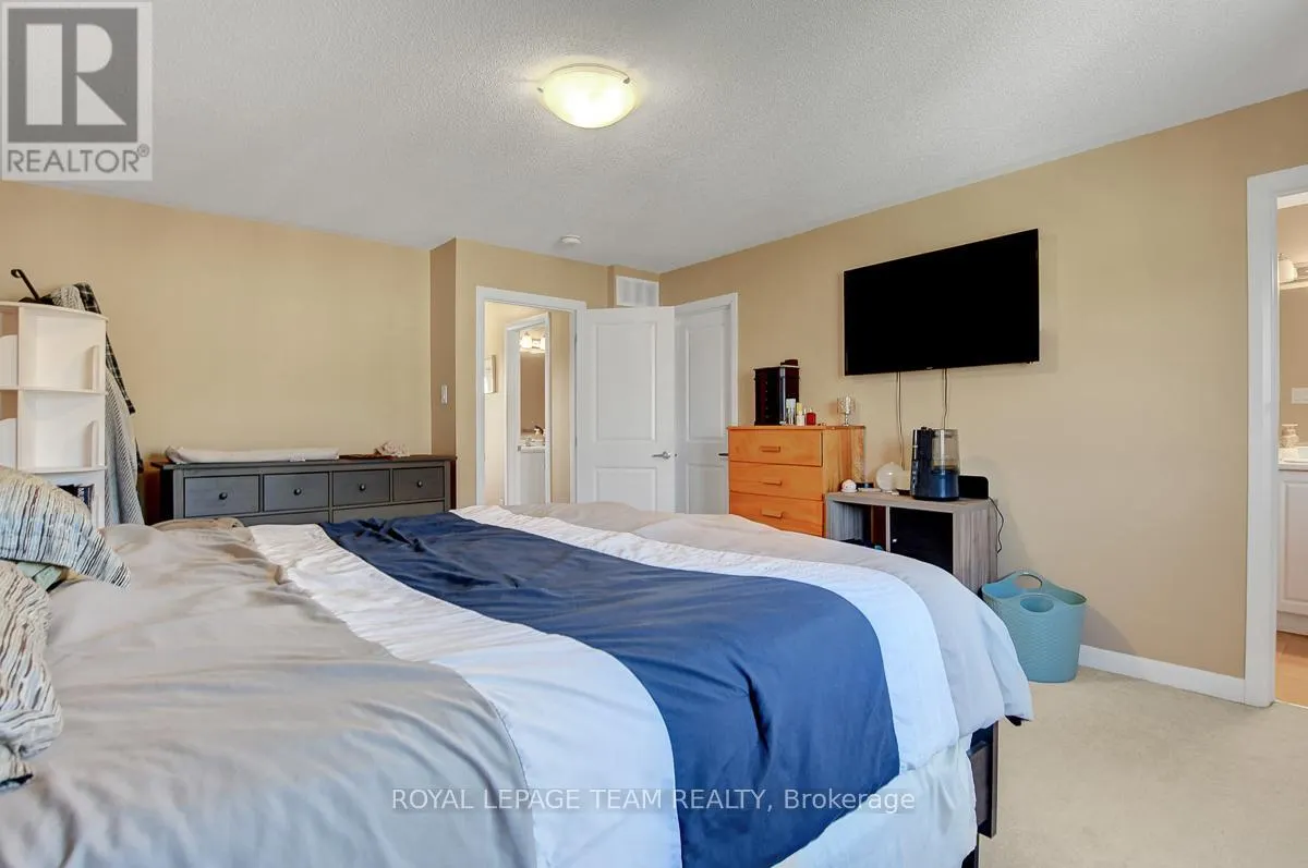 545 DECOEUR DRIVE