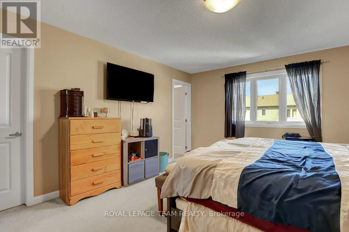 545 DECOEUR DRIVE