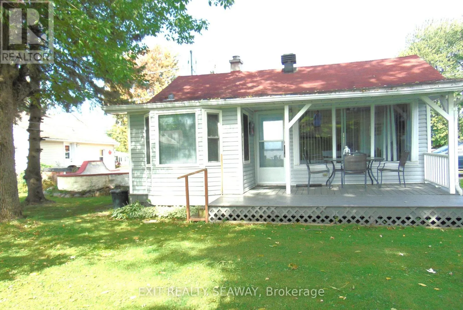 6242 MAPLE AVENUE