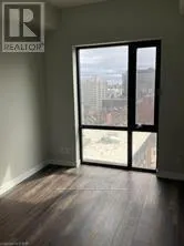 714 - 15 QUEEN STREET S