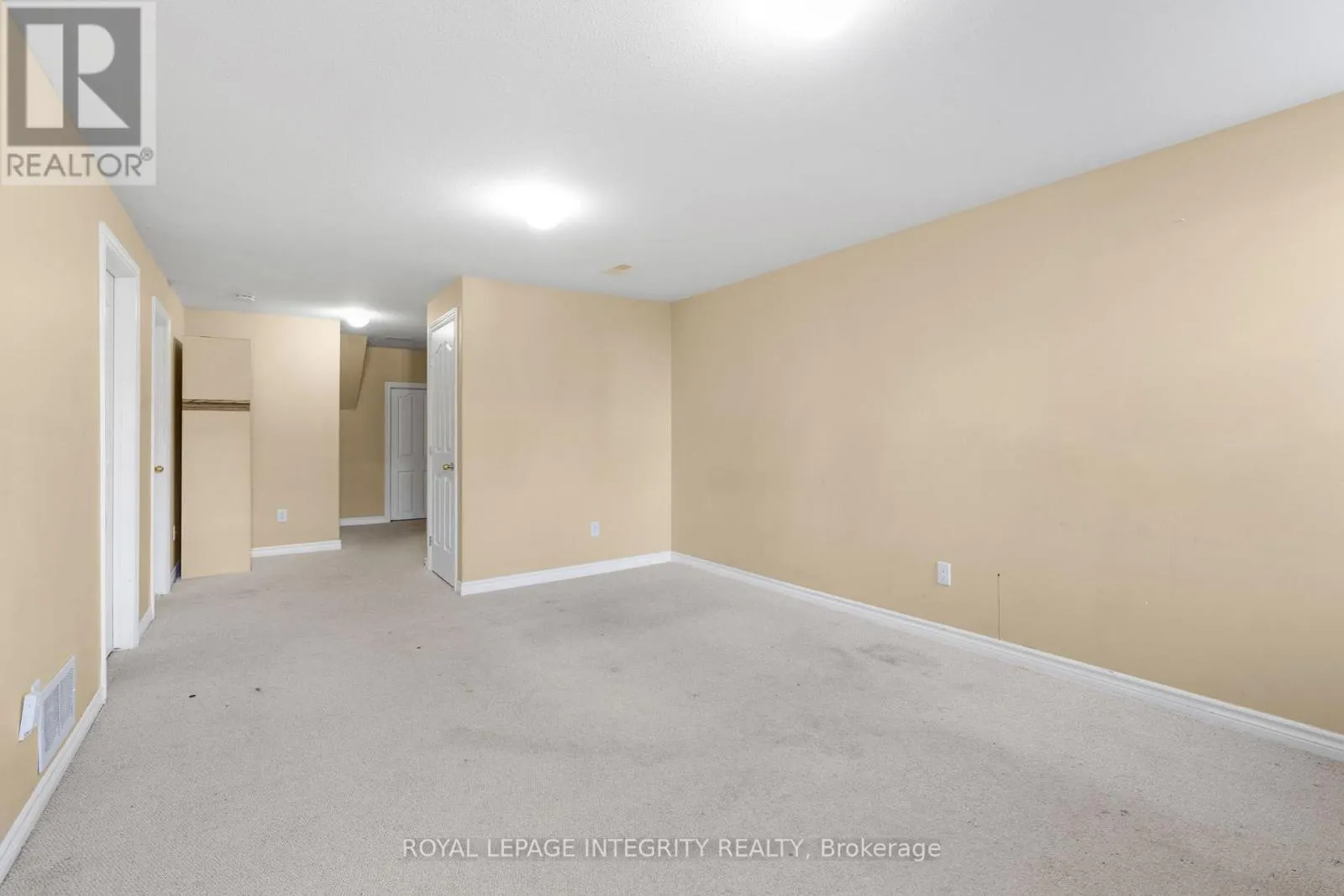 1899 ARROWGRASS WAY