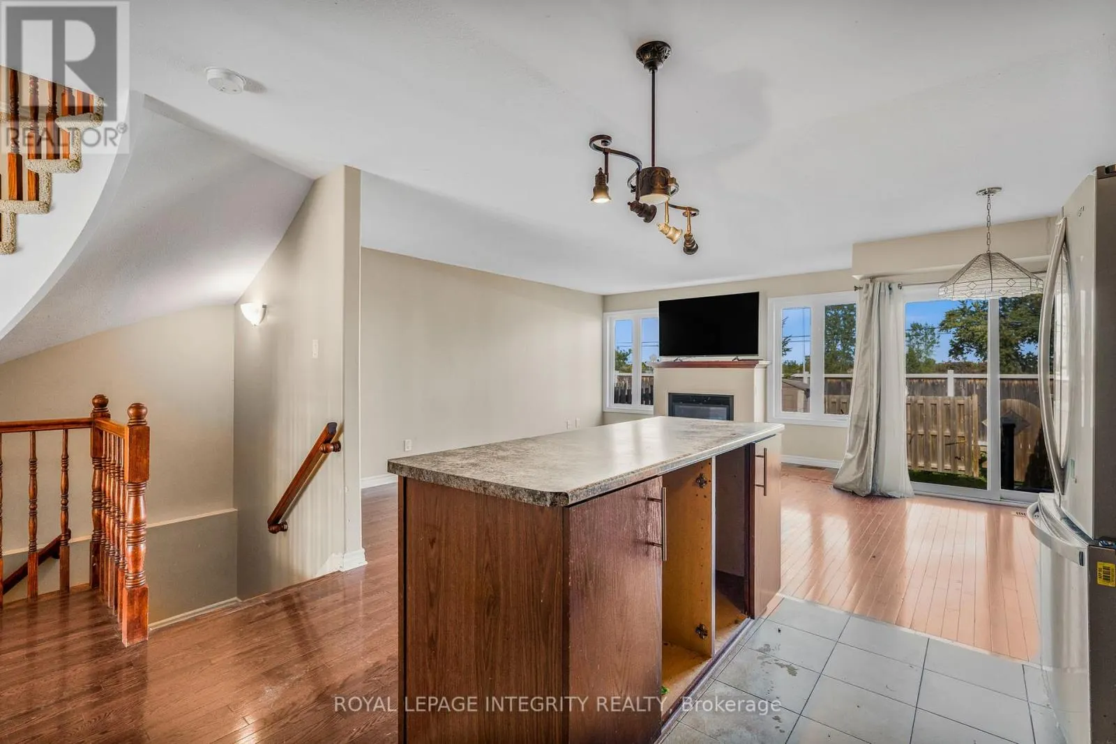1899 ARROWGRASS WAY