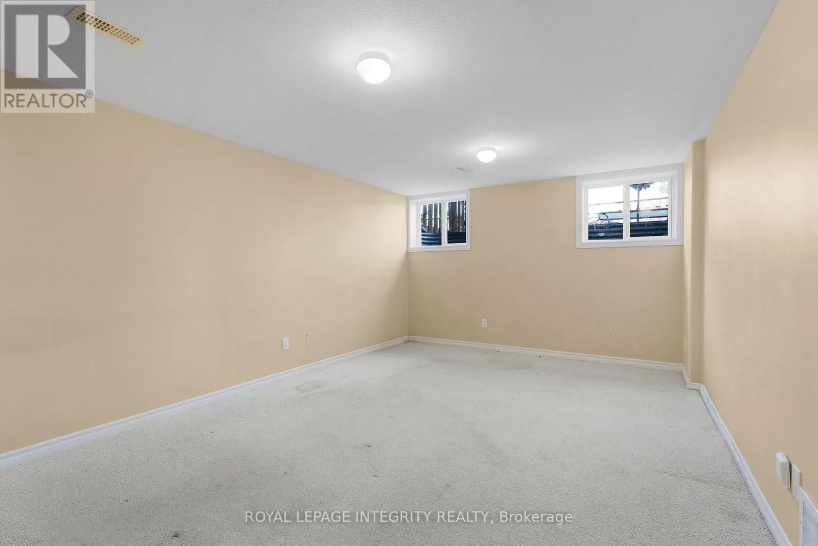 1899 ARROWGRASS WAY