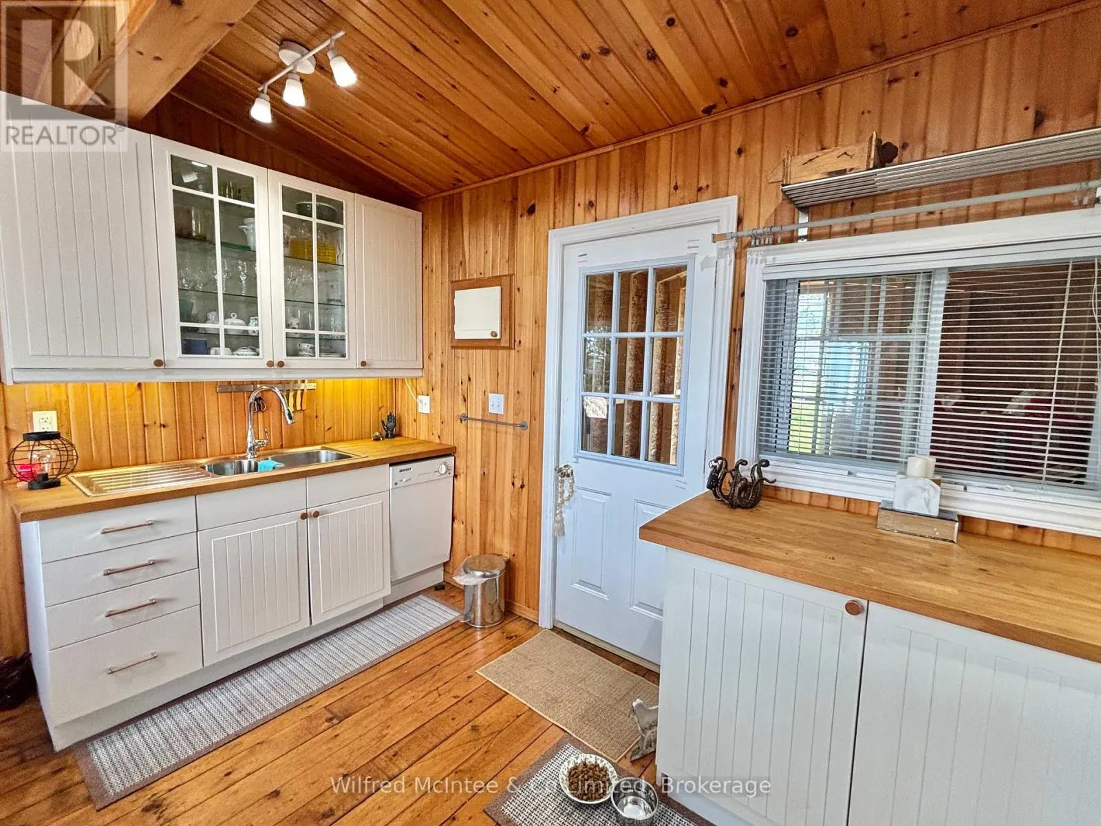 495 BRUCE ROAD 13