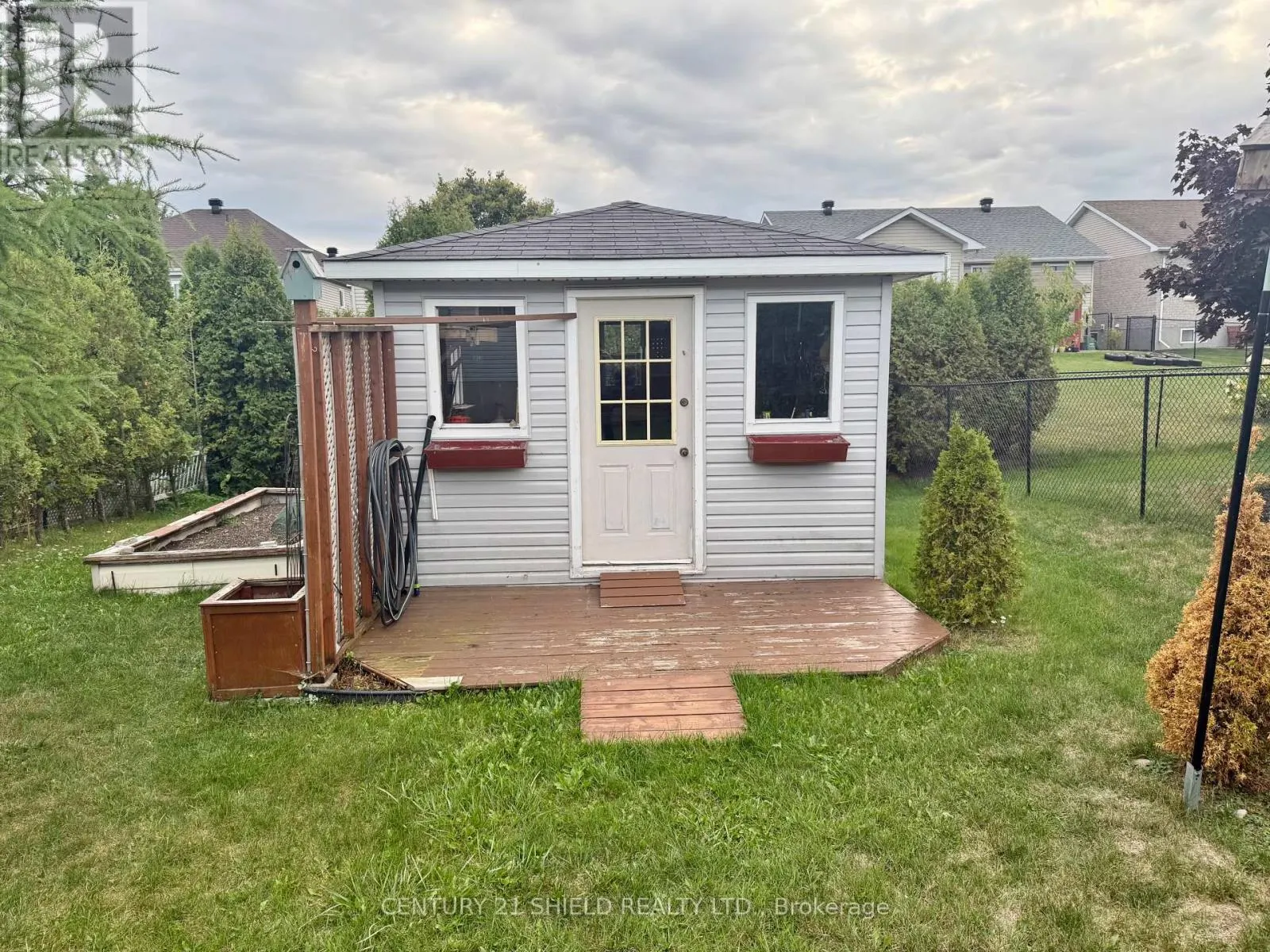 382 ELLEN AVENUE