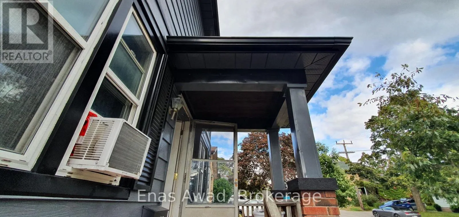 724 THIRD AVENUE