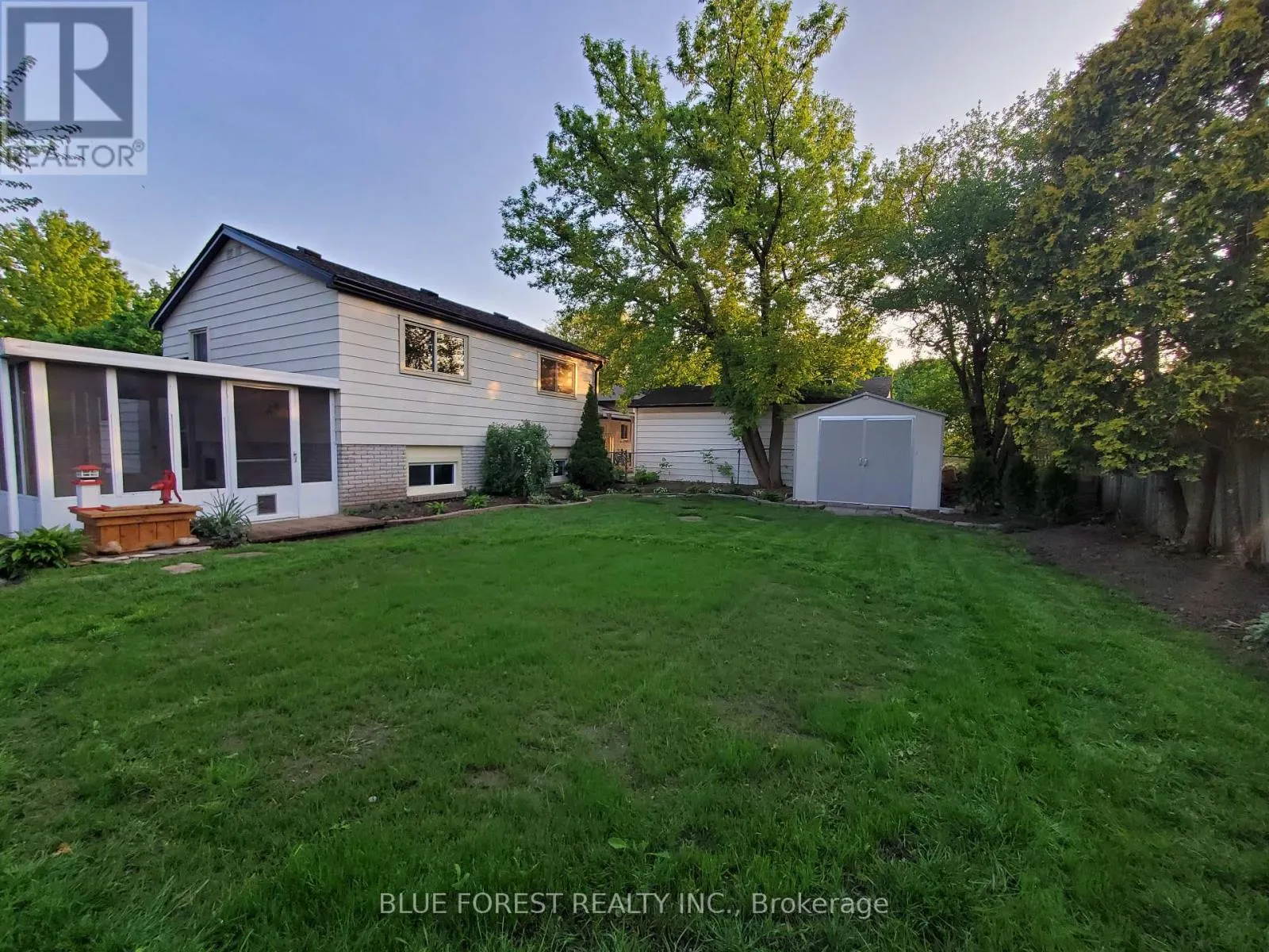 1039 OSGOODE DRIVE