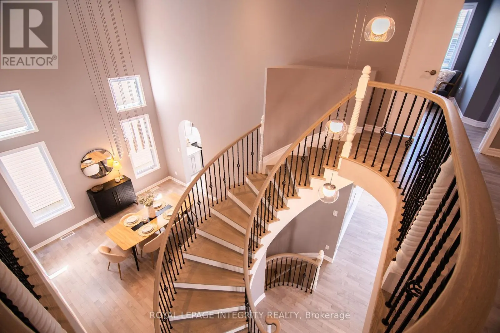 34 KEIGHLEY CIRCLE
