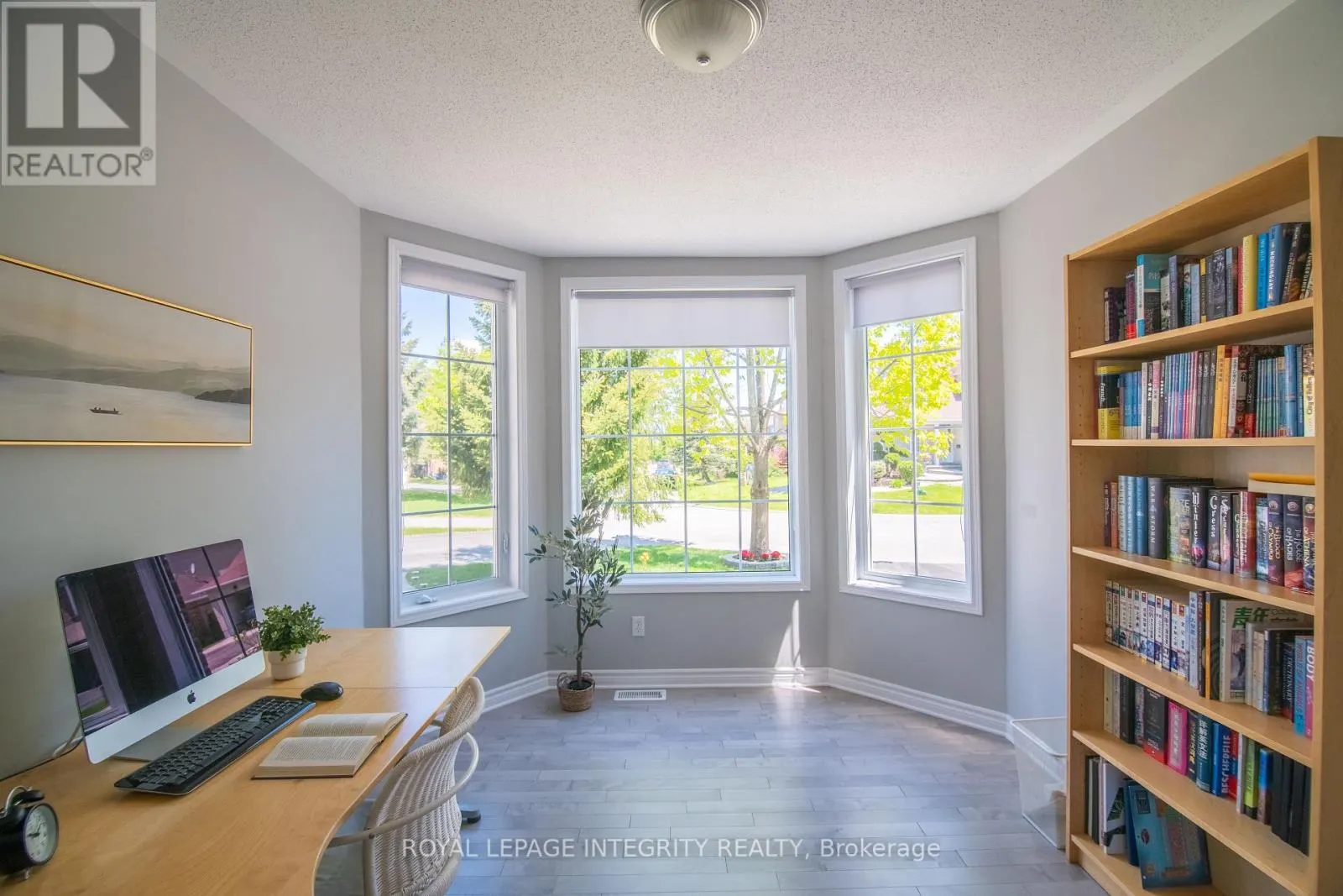 34 KEIGHLEY CIRCLE