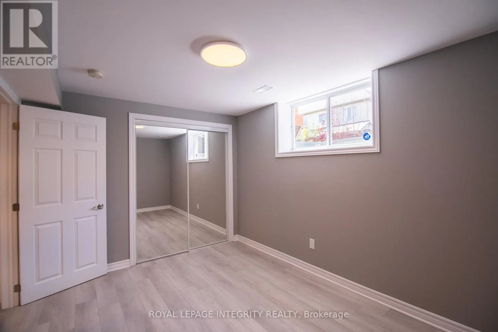 34 KEIGHLEY CIRCLE
