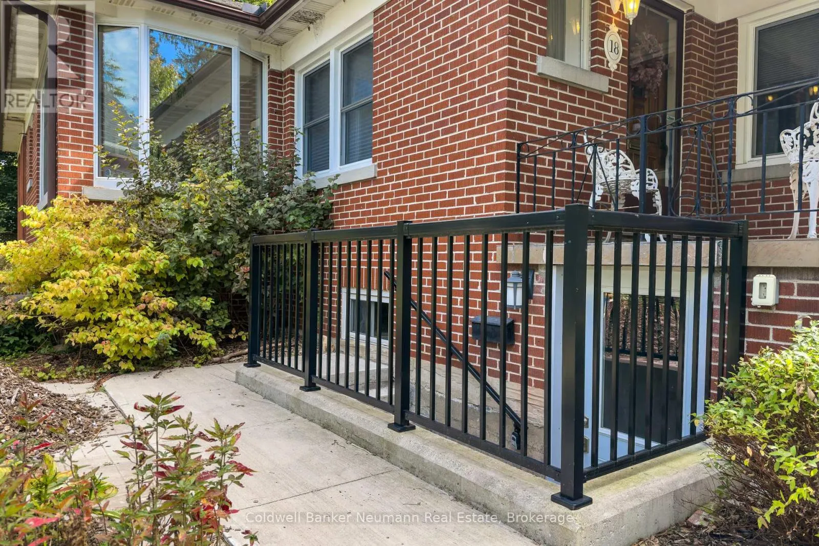 LOWER - 18 FOREST HILL DRIVE, #Lower
