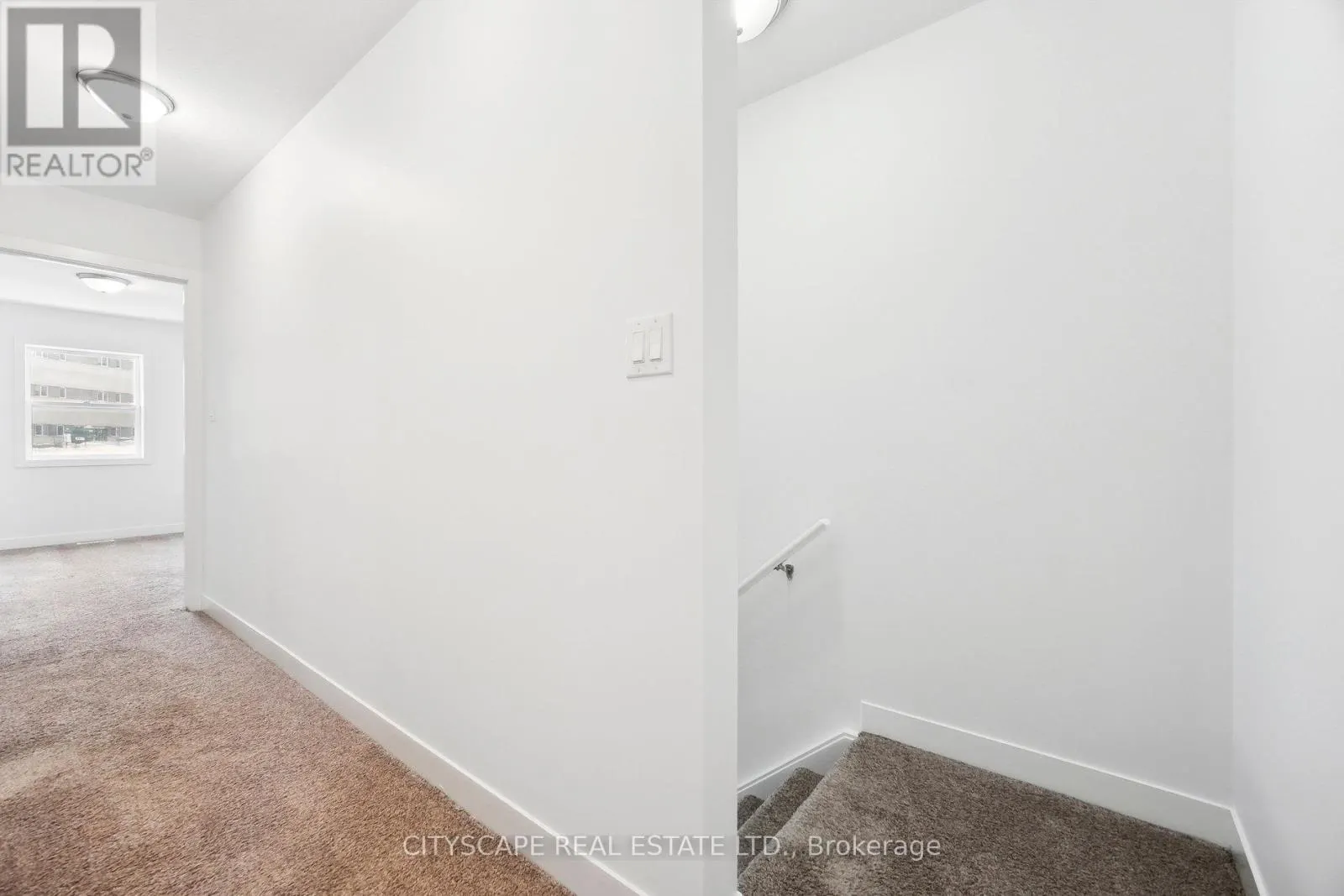 B3 - 439 ATHLONE AVENUE