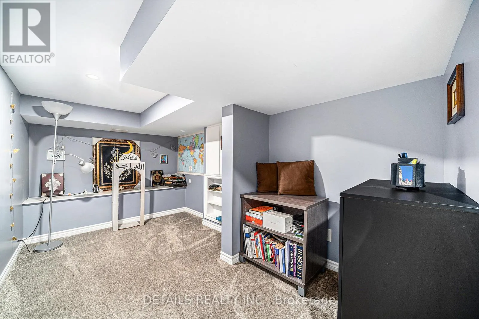 84 WATERBRIDGE DRIVE S