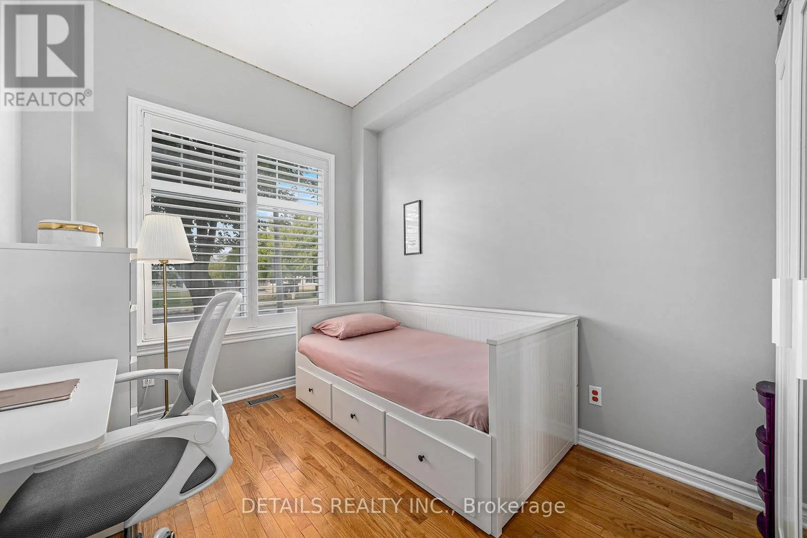 84 WATERBRIDGE DRIVE S
