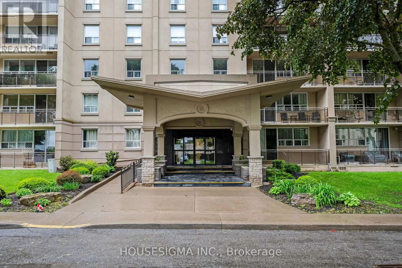 305 - 6400 HUGGINS STREET