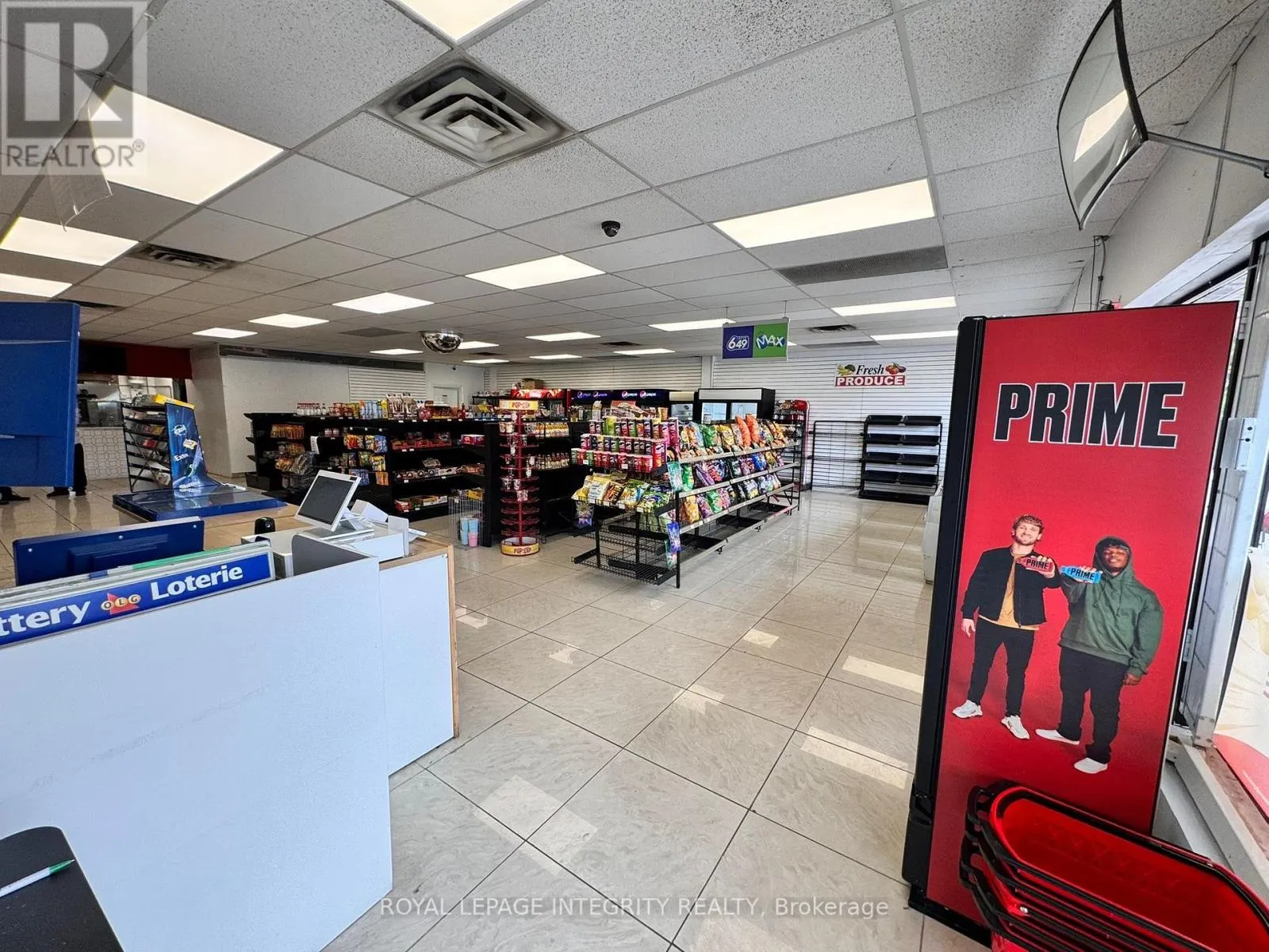 876 MONTREAL ROAD