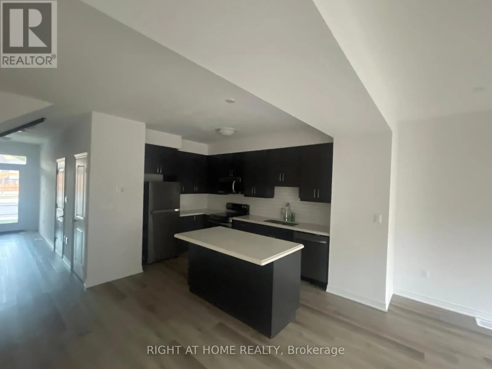 31 - 448 BLACKBURN DRIVE