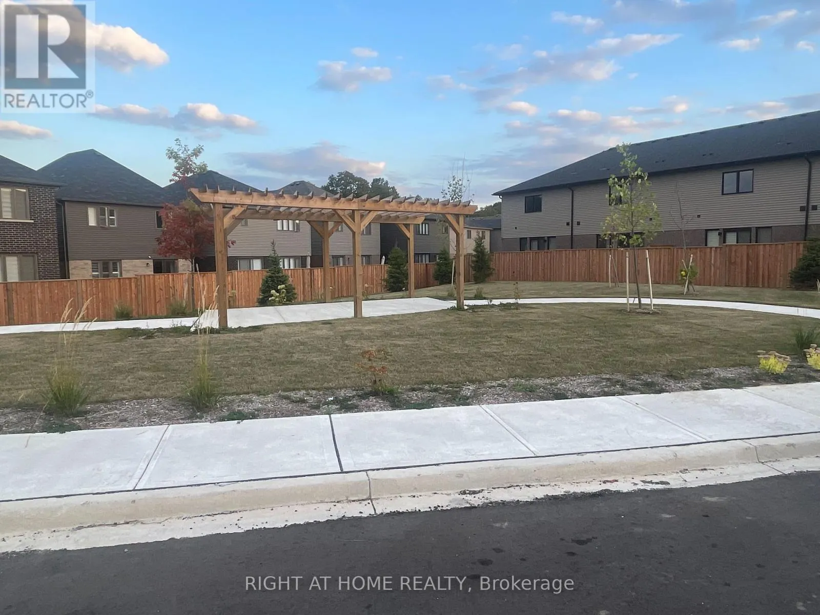 31 - 448 BLACKBURN DRIVE