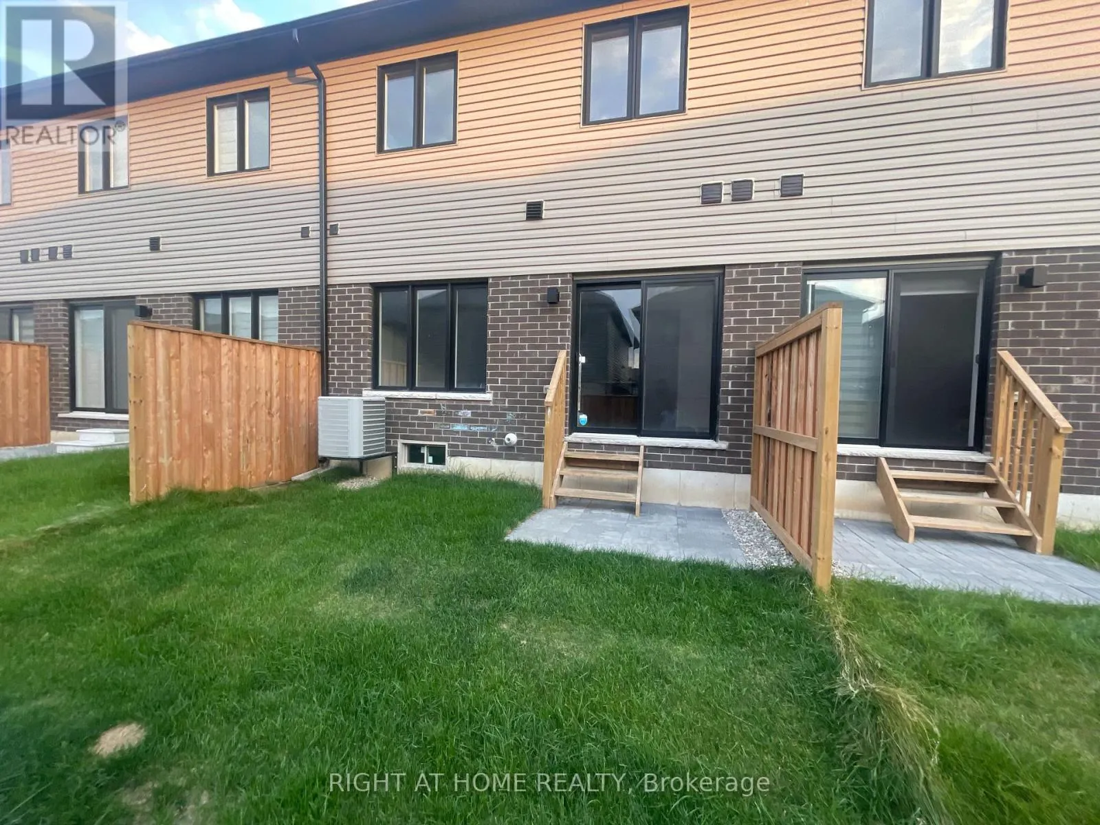31 - 448 BLACKBURN DRIVE