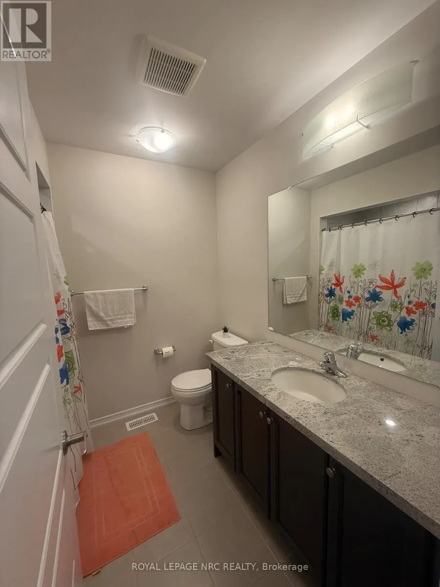 4 ESTHER CRESCENT