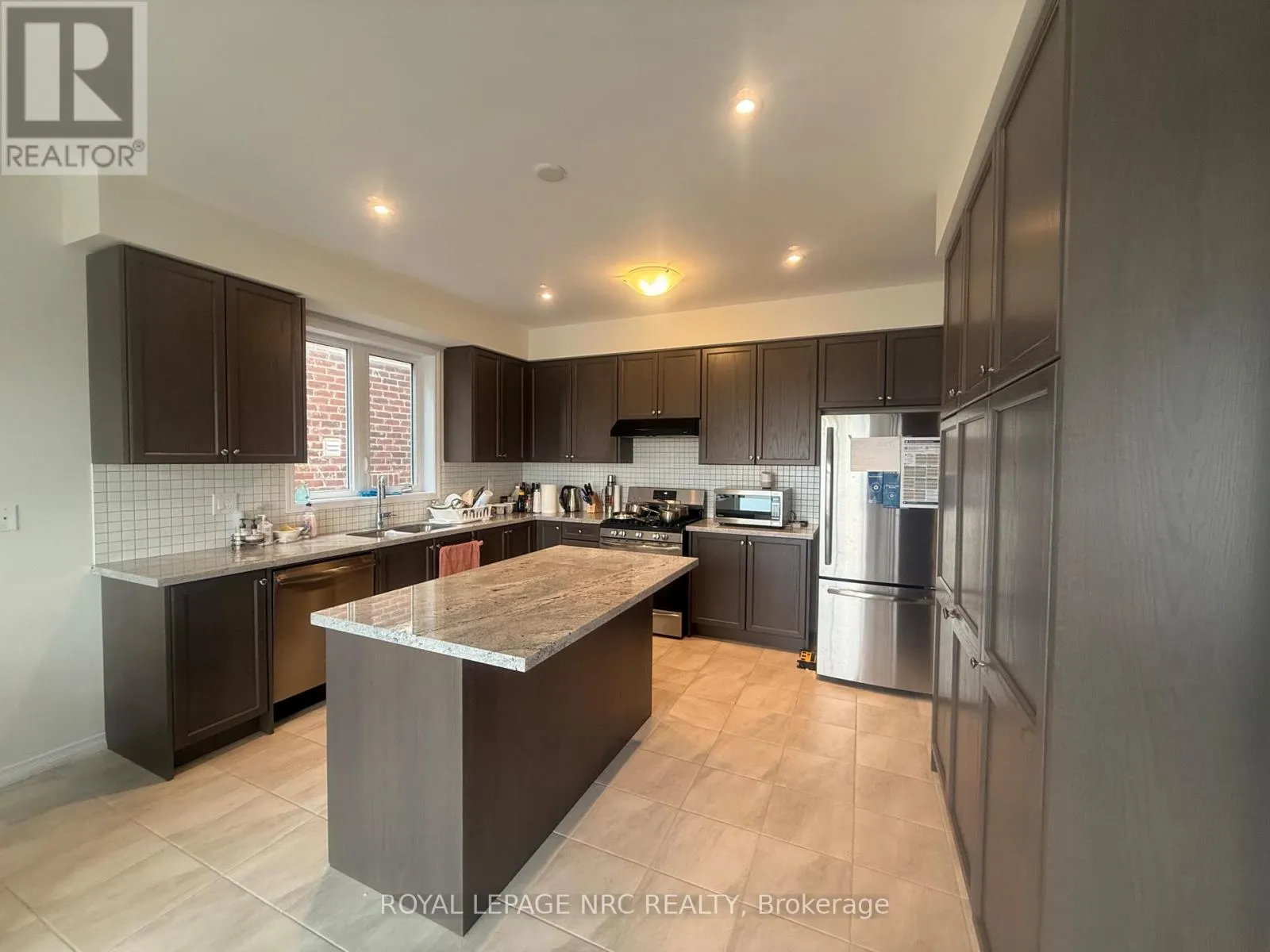4 ESTHER CRESCENT
