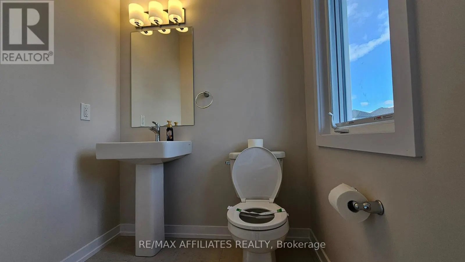 610 ALOPEX ROW