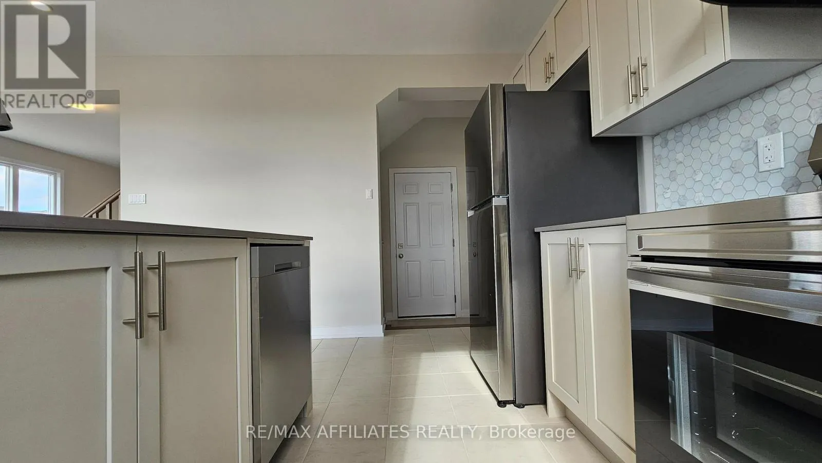 610 ALOPEX ROW