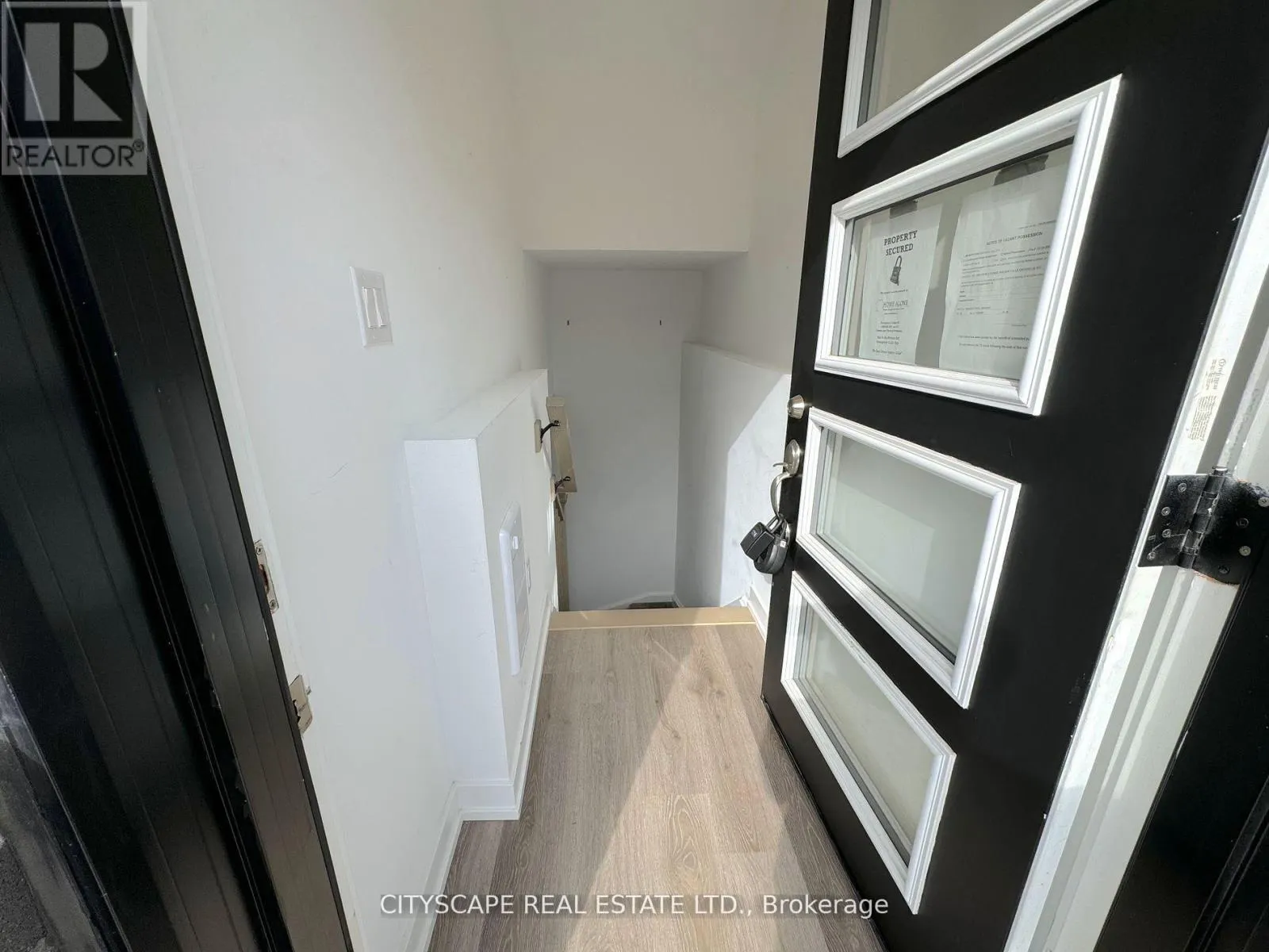612 - 4263 FOURTH AVENUE