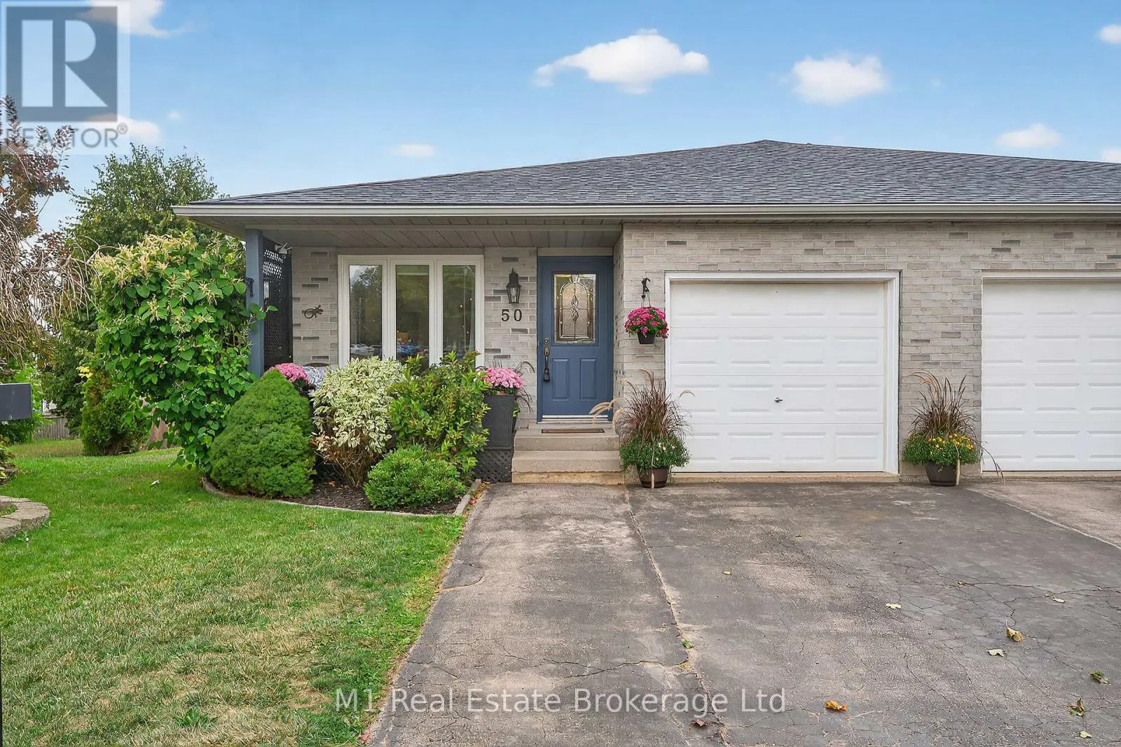 50 DYER COURT