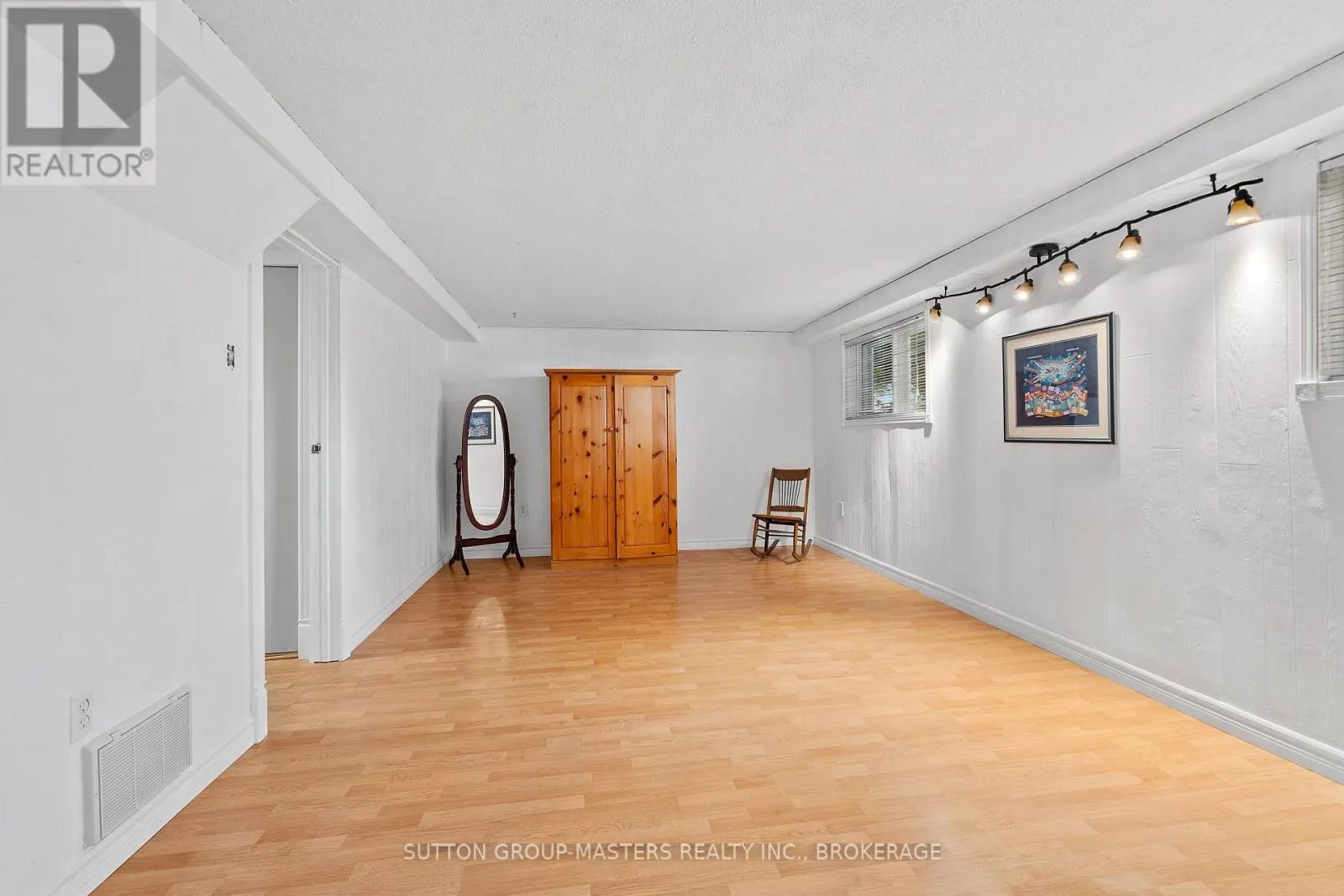 798 DANBURY ROAD