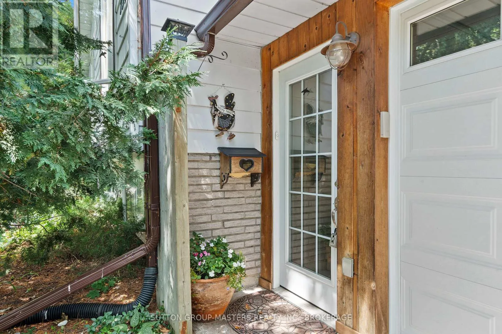 798 DANBURY ROAD