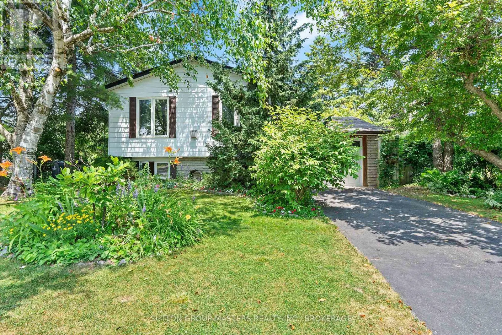 798 DANBURY ROAD