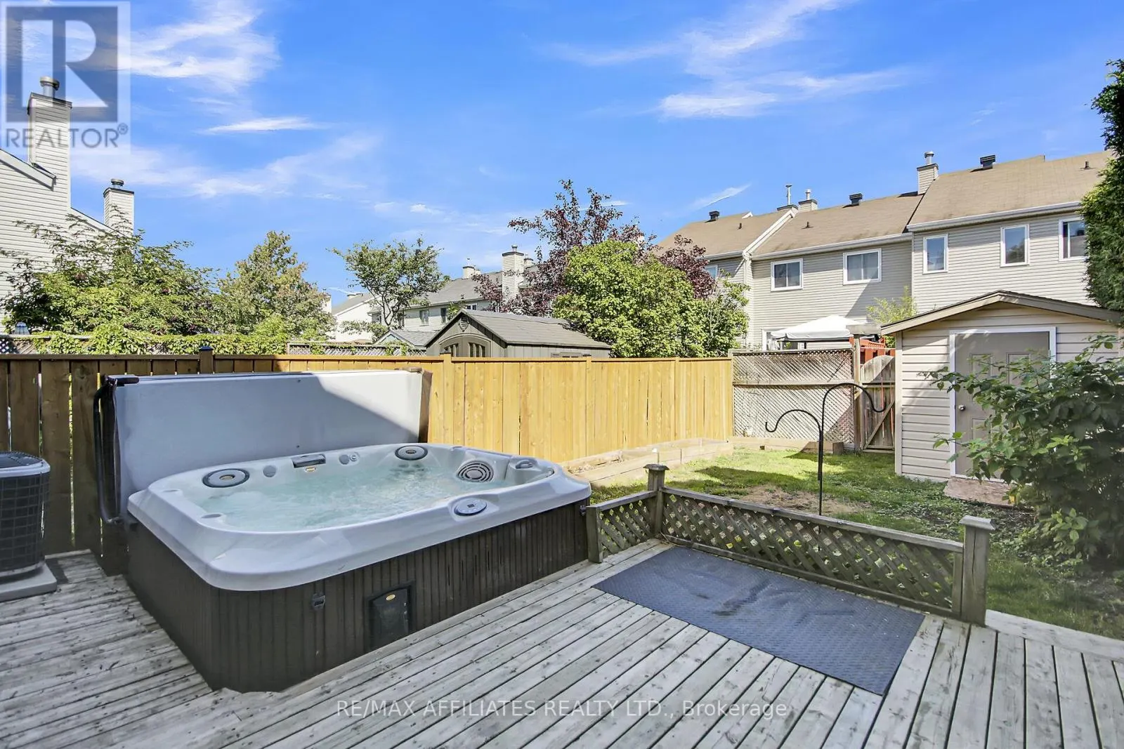 74 MARKLAND CRESCENT