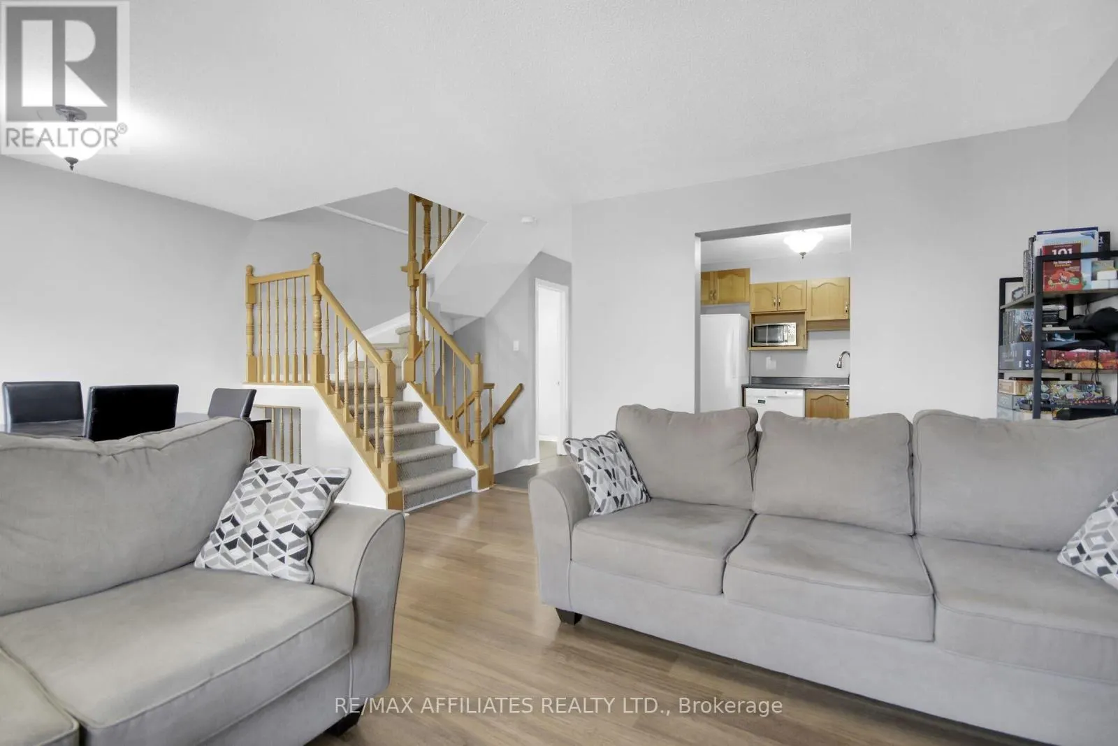 74 MARKLAND CRESCENT