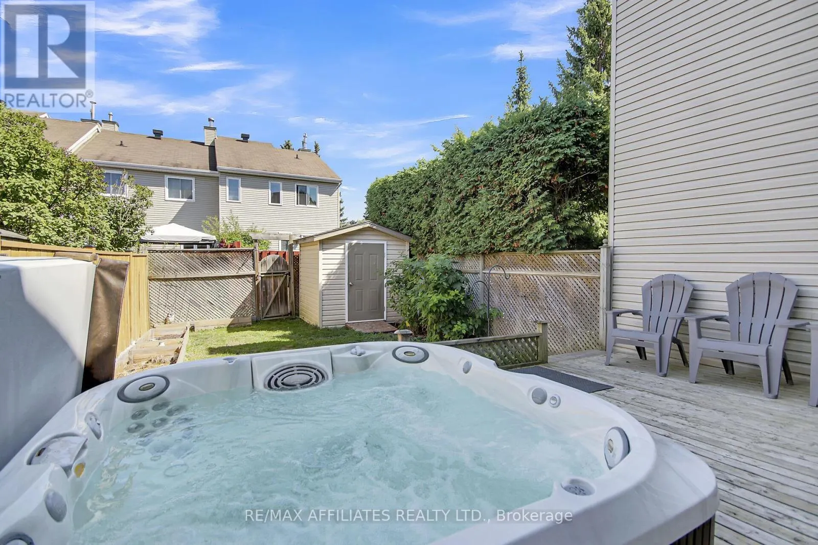 74 MARKLAND CRESCENT