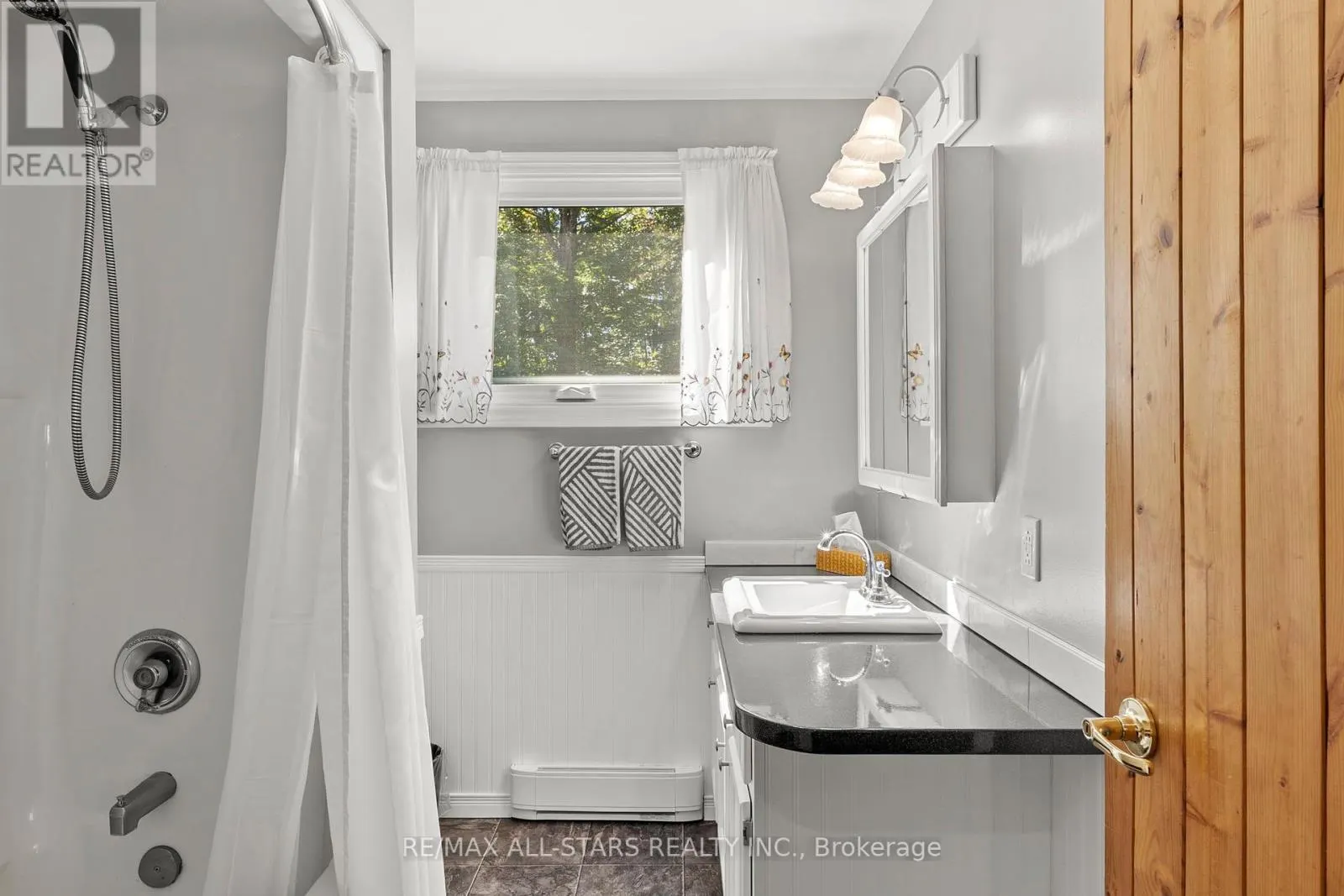315 SOMERVILLE 11 CONCESSION