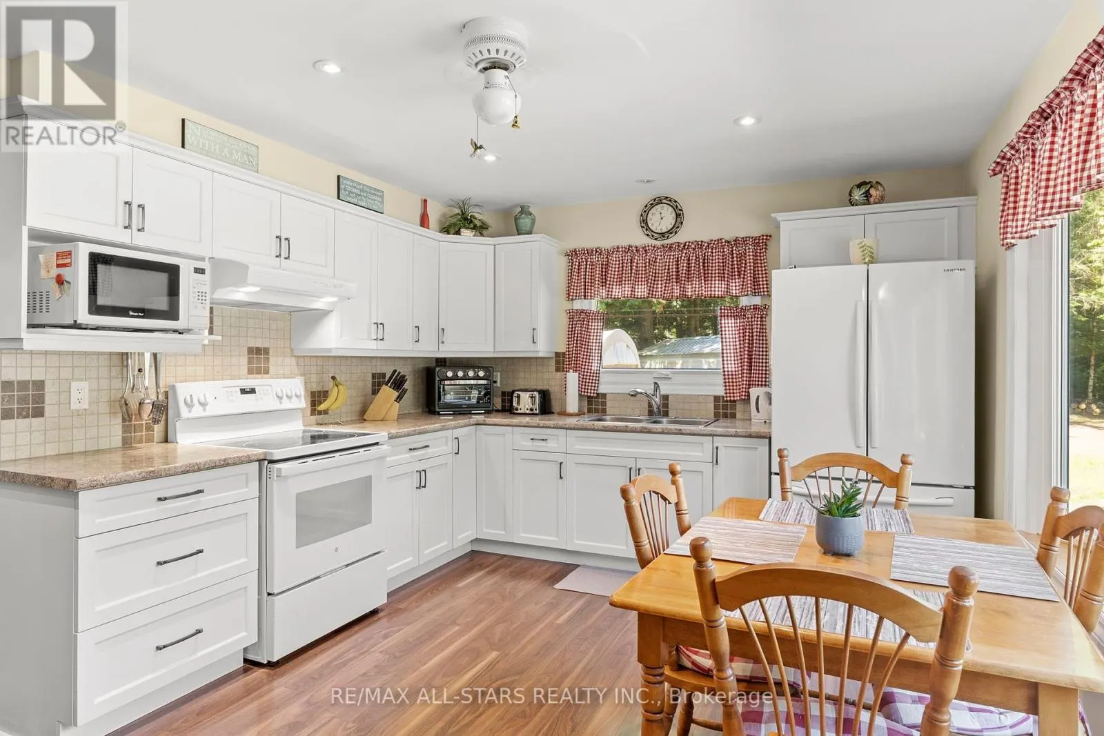 315 SOMERVILLE 11 CONCESSION
