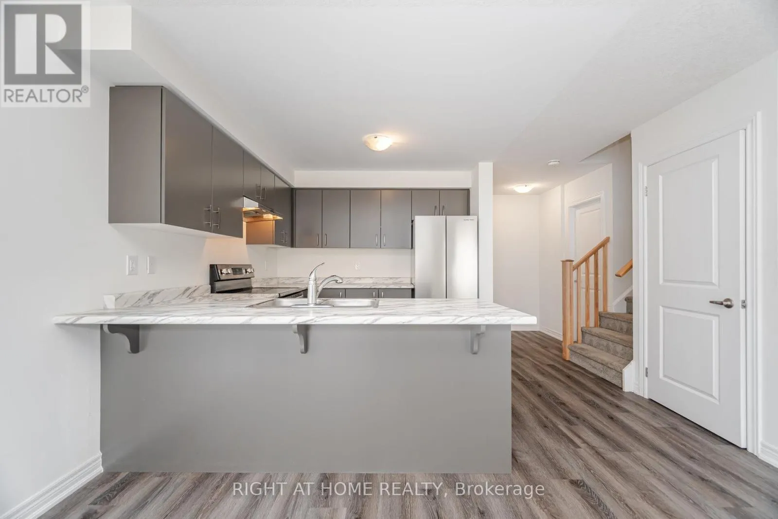 14 DRYDEN LANE