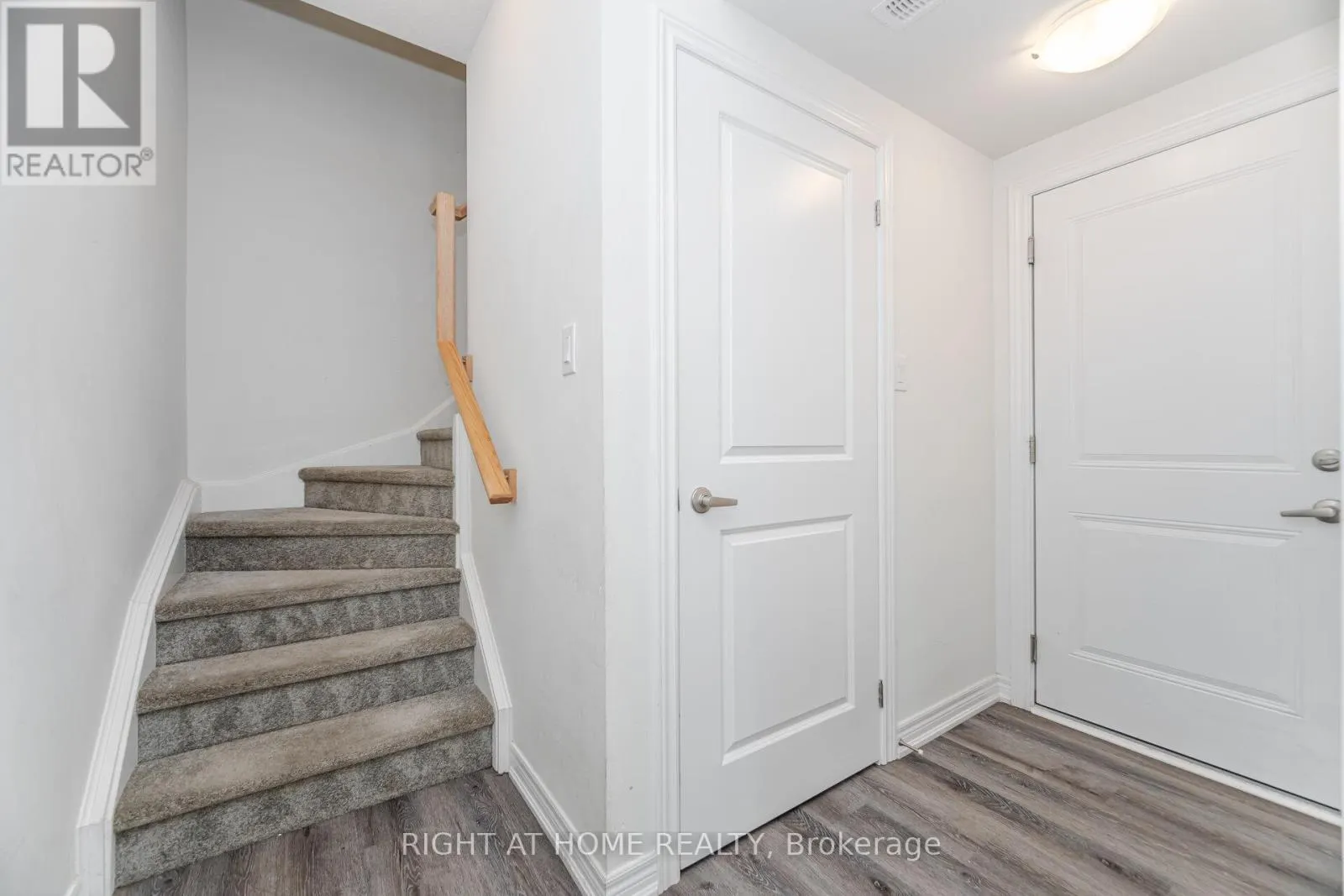 14 DRYDEN LANE