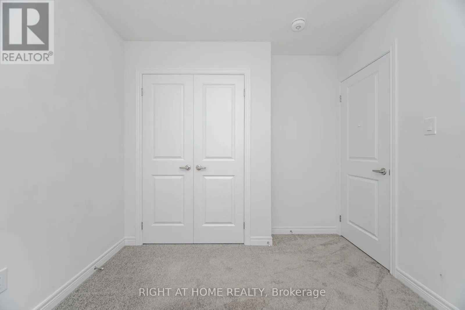 14 DRYDEN LANE
