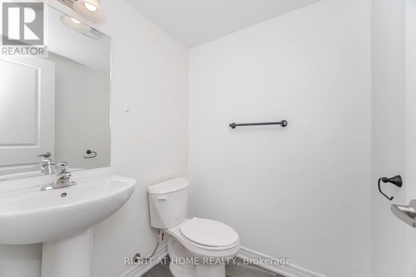 14 DRYDEN LANE