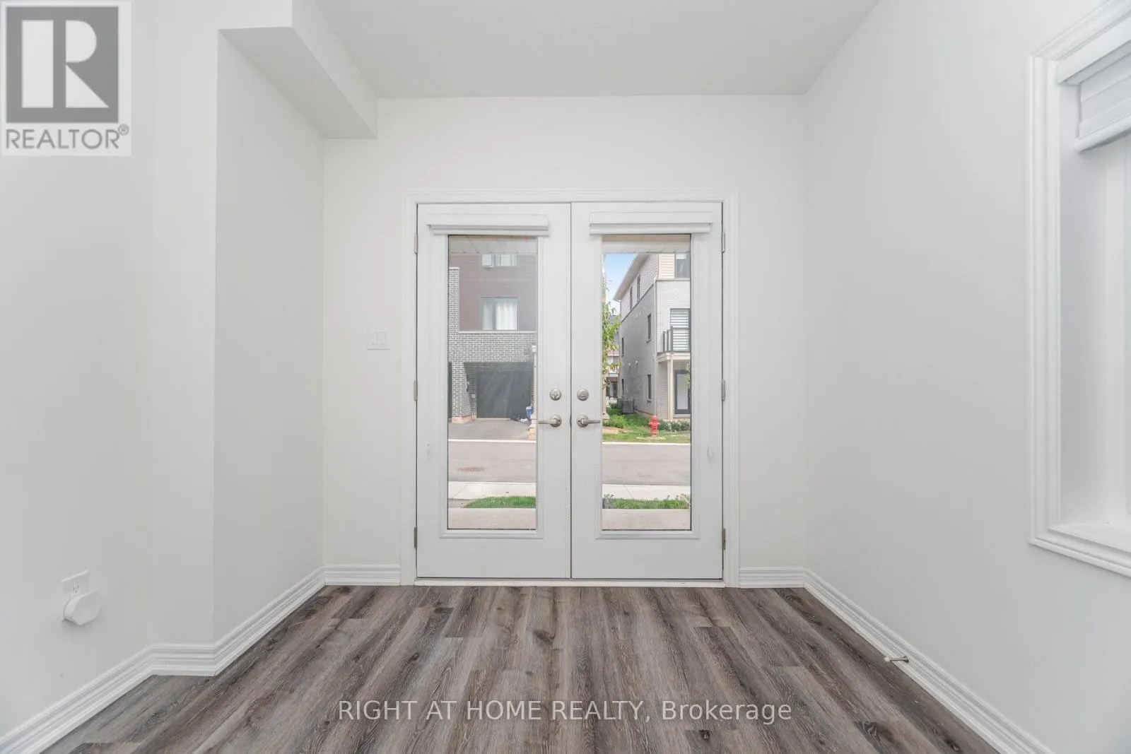14 DRYDEN LANE