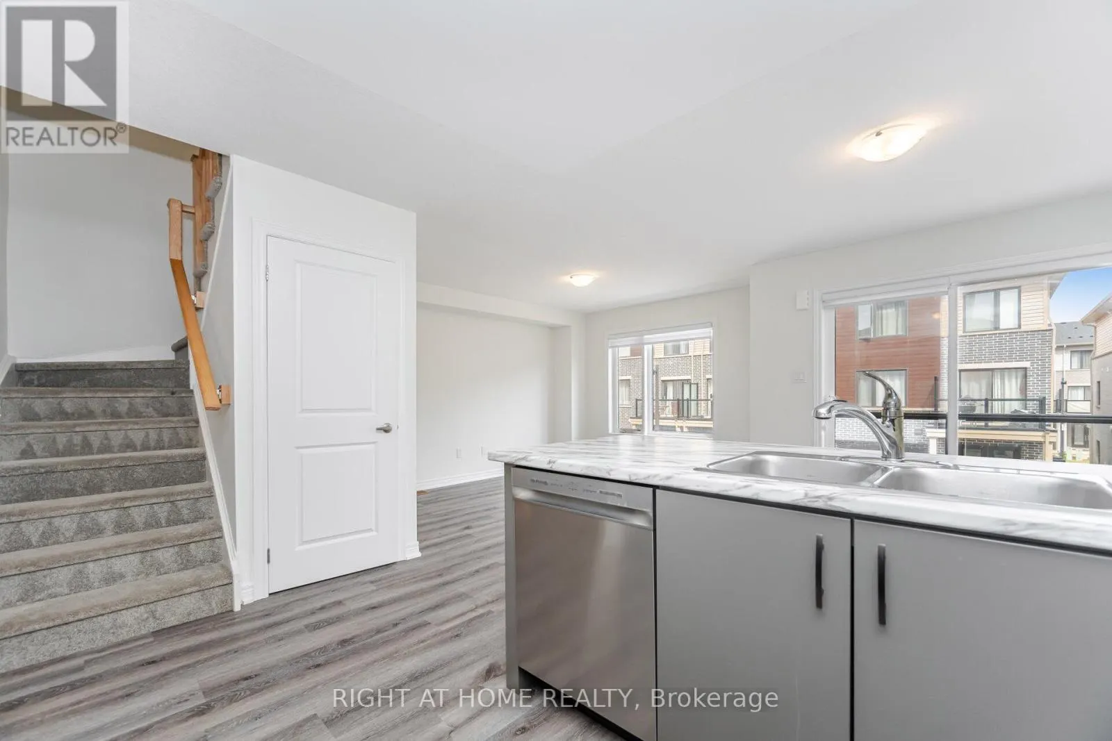 14 DRYDEN LANE
