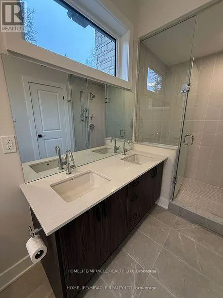 1006 KINGSRIDGE COURT