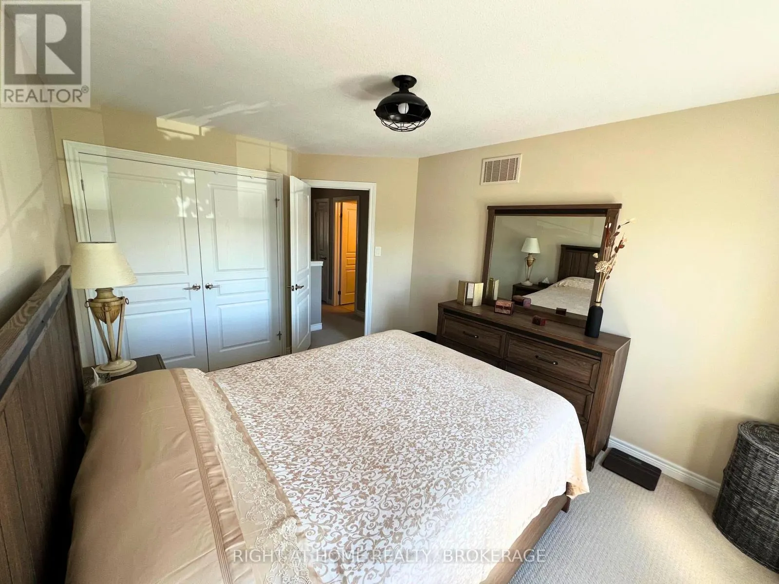 33 - 541 WINSTON ROAD, #33