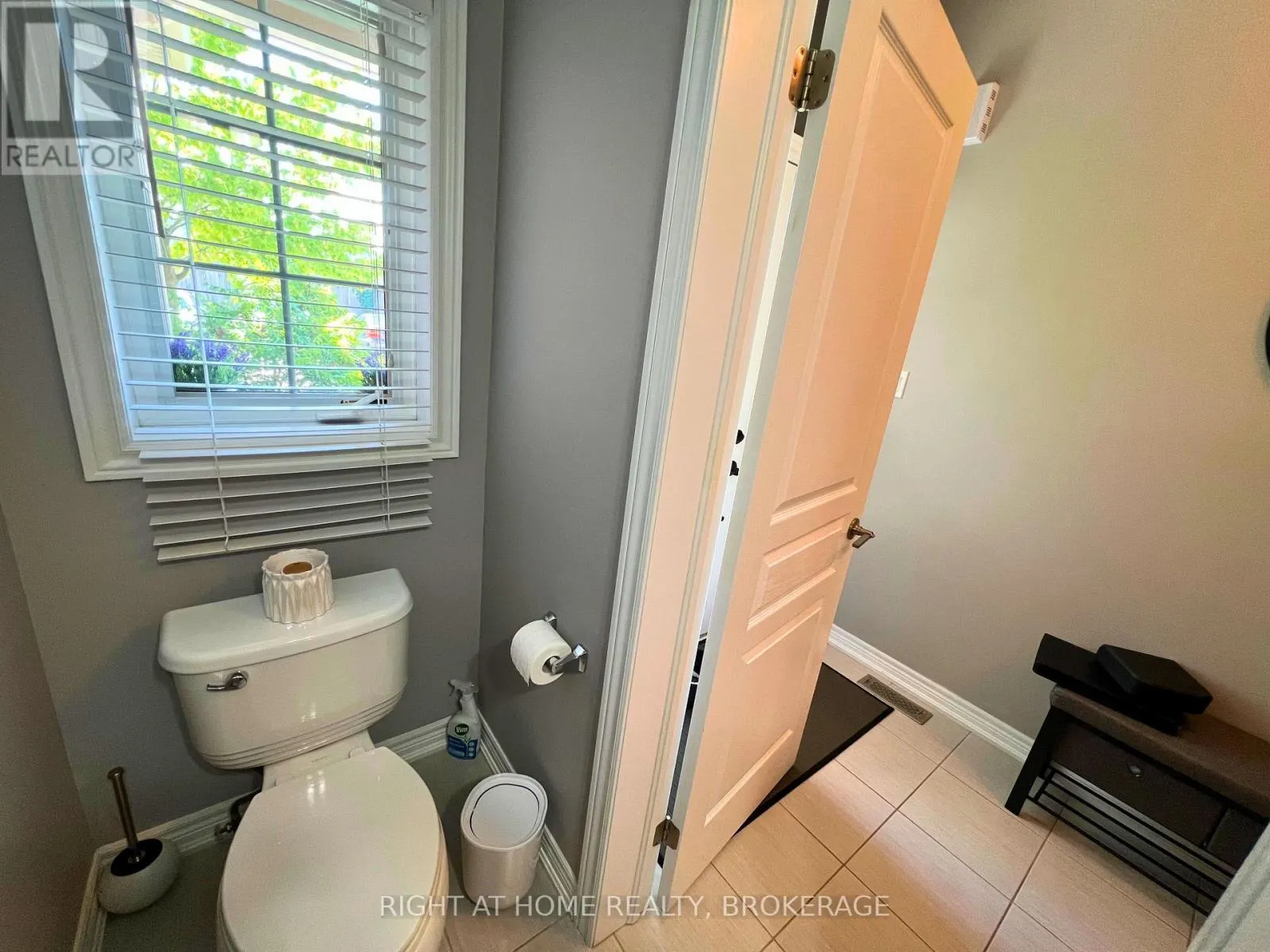 33 - 541 WINSTON ROAD, #33