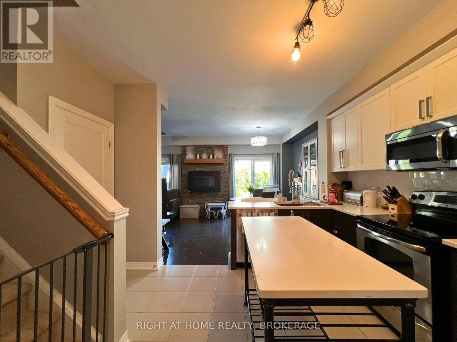 33 - 541 WINSTON ROAD, #33