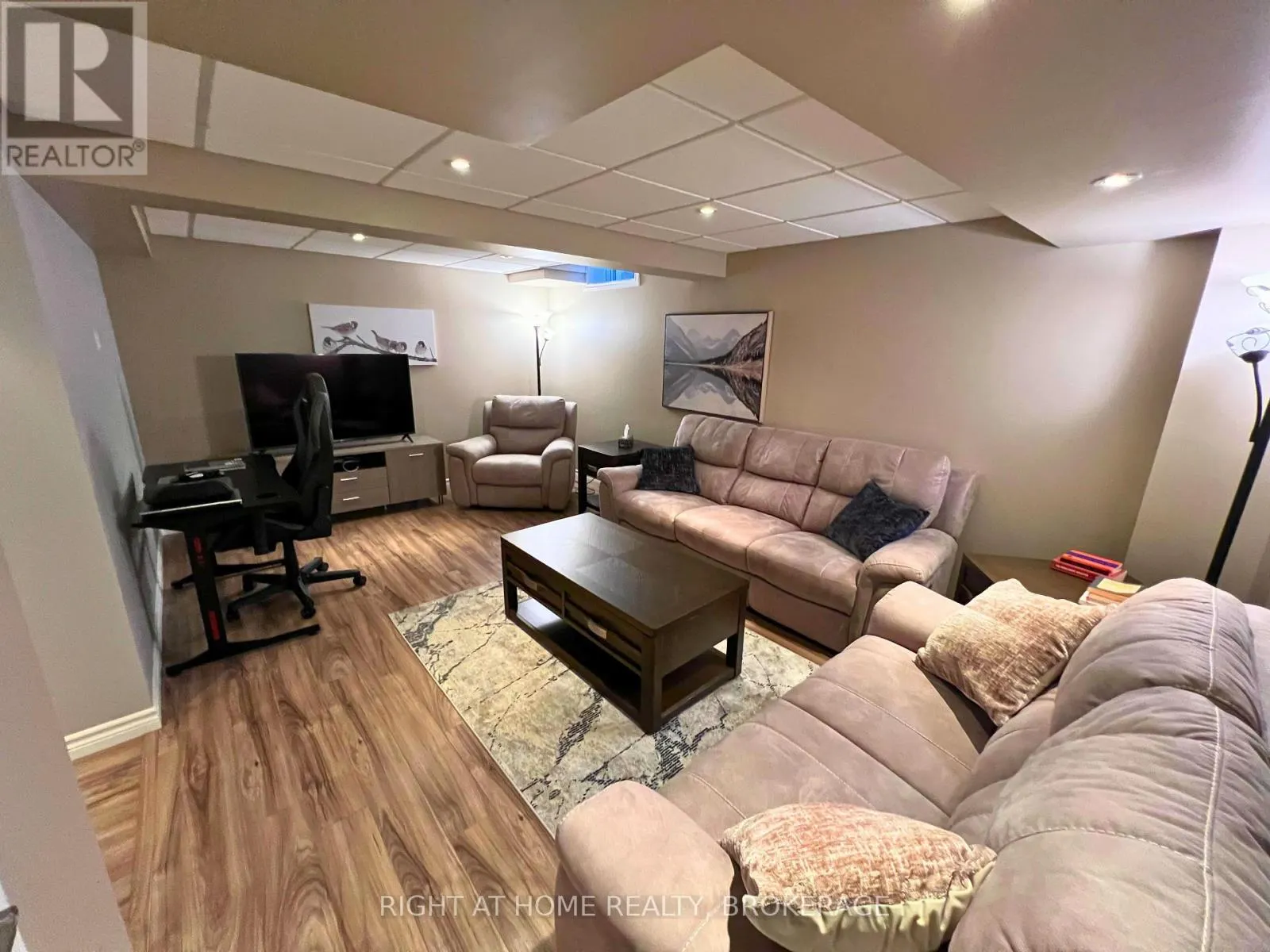 33 - 541 WINSTON ROAD, #33