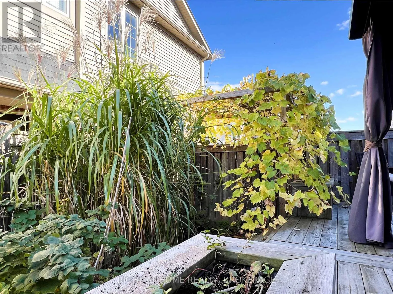 33 - 541 WINSTON ROAD, #33